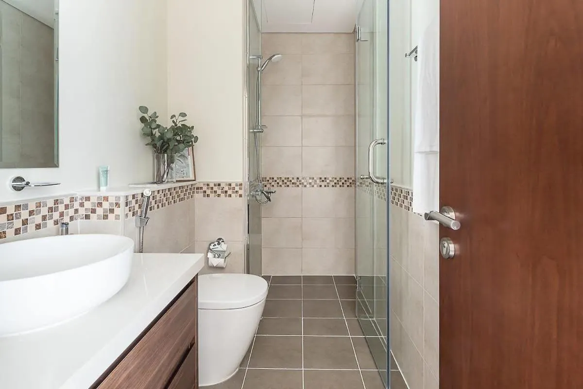 Frank Porter - Reva Residence Dubai Apartment